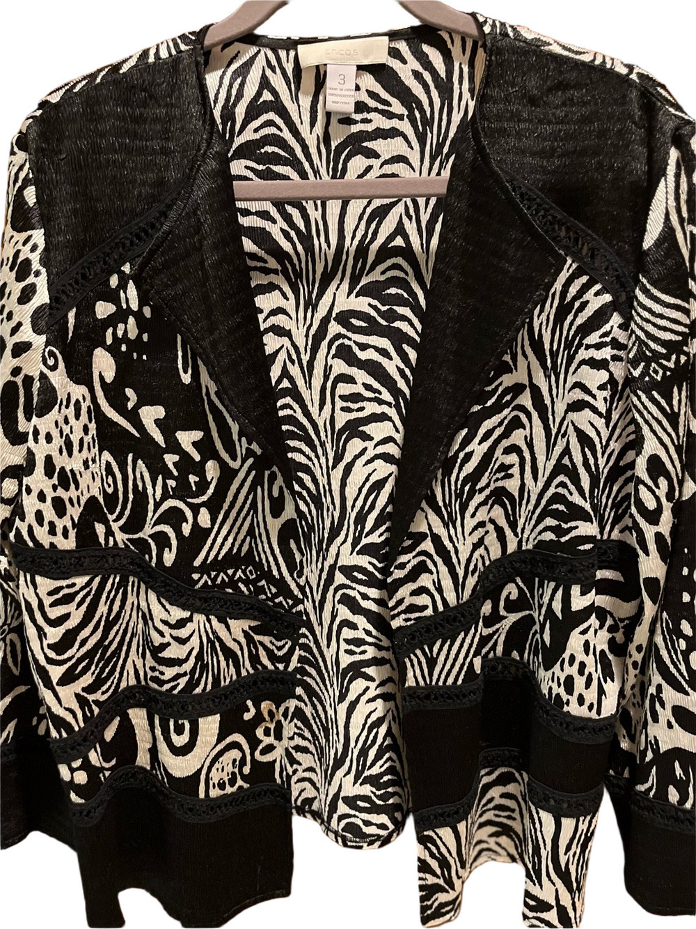 19. WOMENS CHICO’S 3/XL DETAIL JACKET - Picture 2 of 7